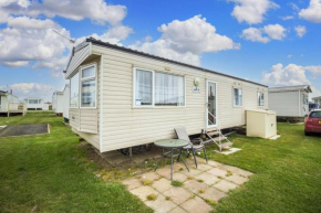 8 berth caravan for hire at California Cliffs in Scratby, Norfolk ref 50006F